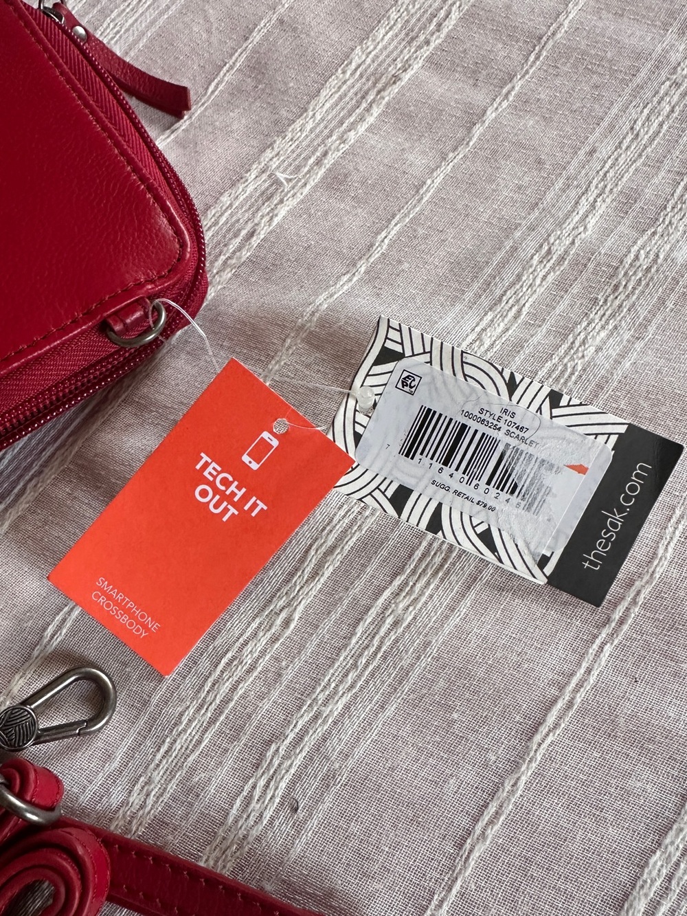 The Sak Iris Large Leather Smartphone Crossbody Wallet/Organizer in Scarlet Red - Picture 10 of 12